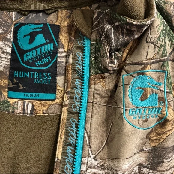 Gator Wader Camouflage Huntress Jacket with Teal Accents Med